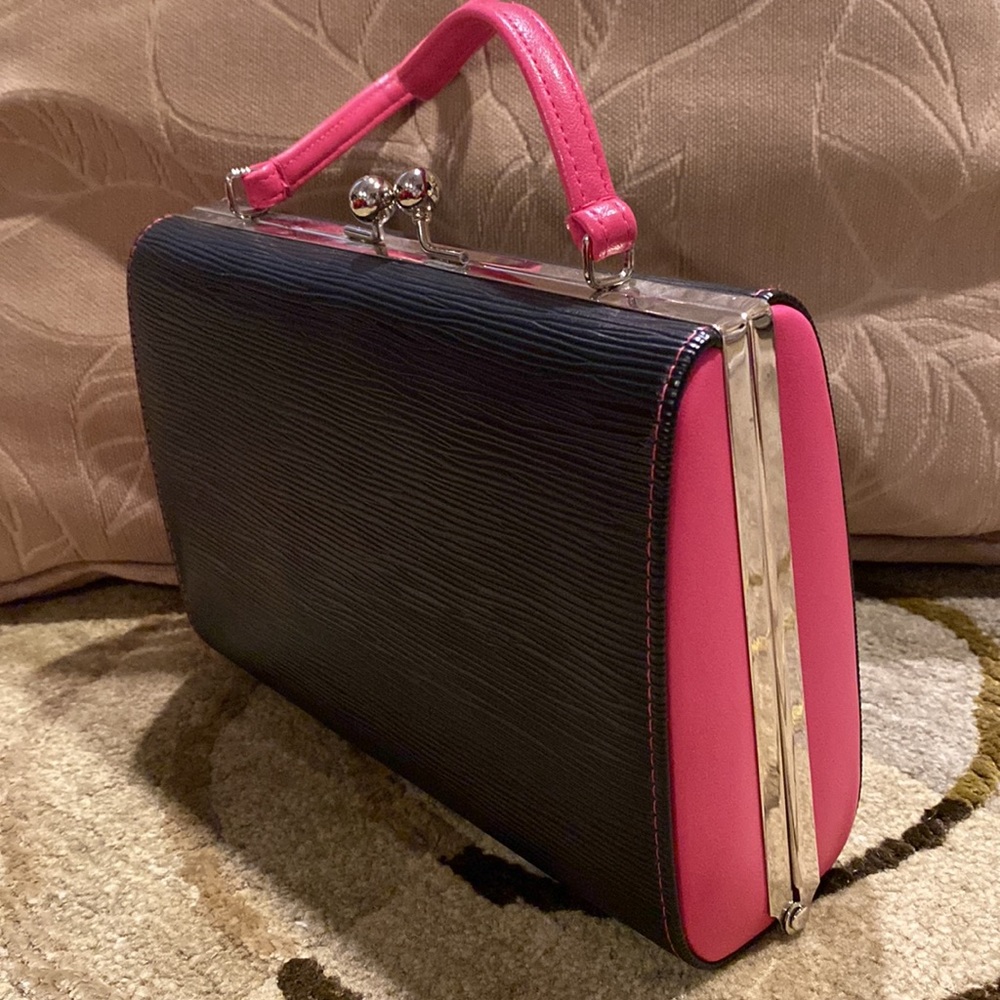 Black & Pink Toggle Snap Closure Bag
